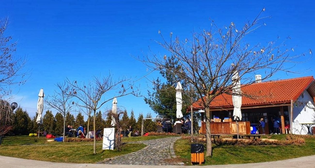 Locatiile de nunta - locatii de nunti in aer liber in natura - top locatii de nunta la padure-piscina